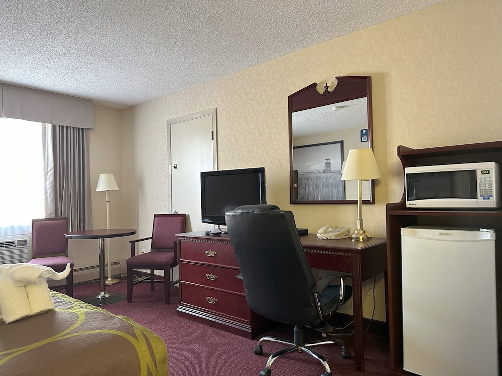 Standard Room, 1 Queen Bed (Ground Floor) - Photo 7