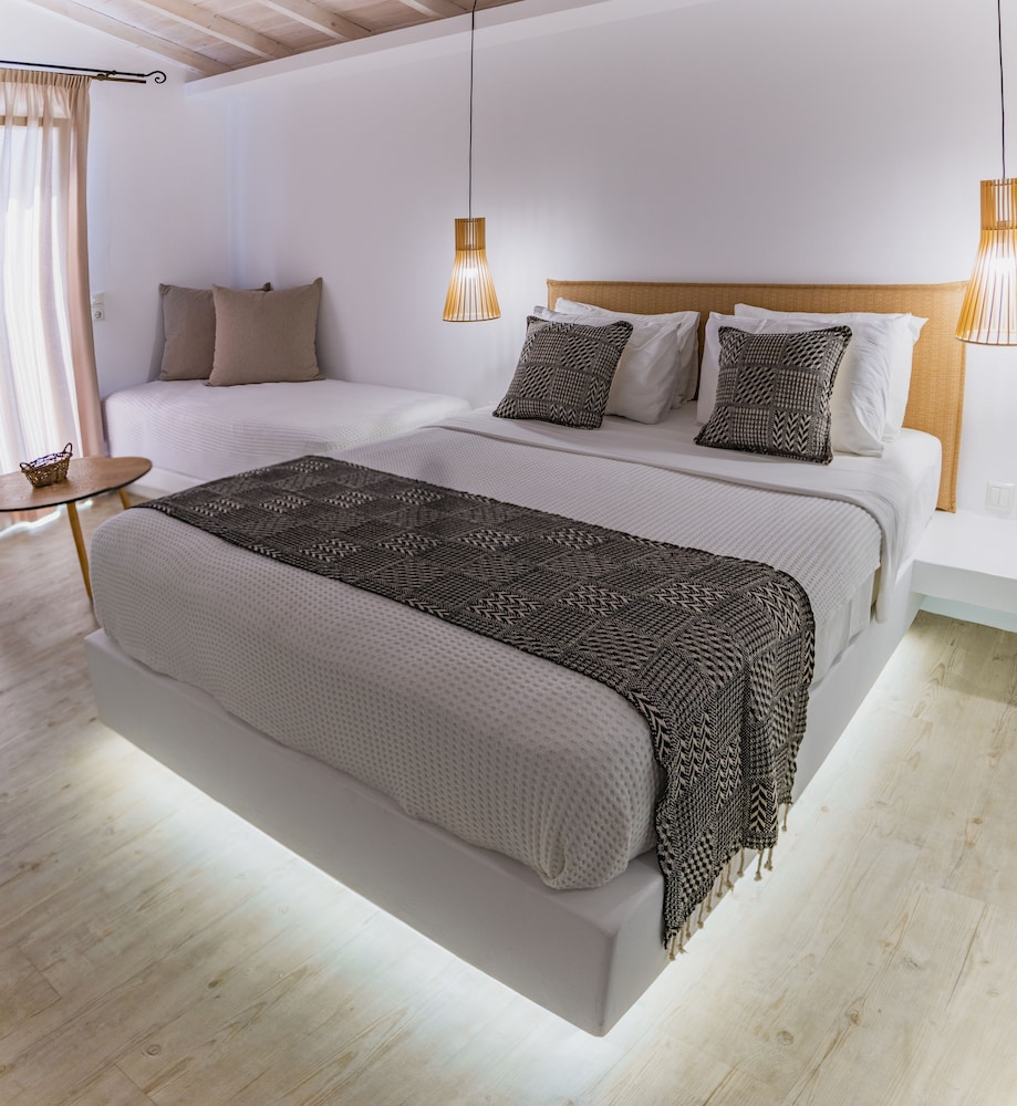 Superior Studio Suite, Sea View photo 2