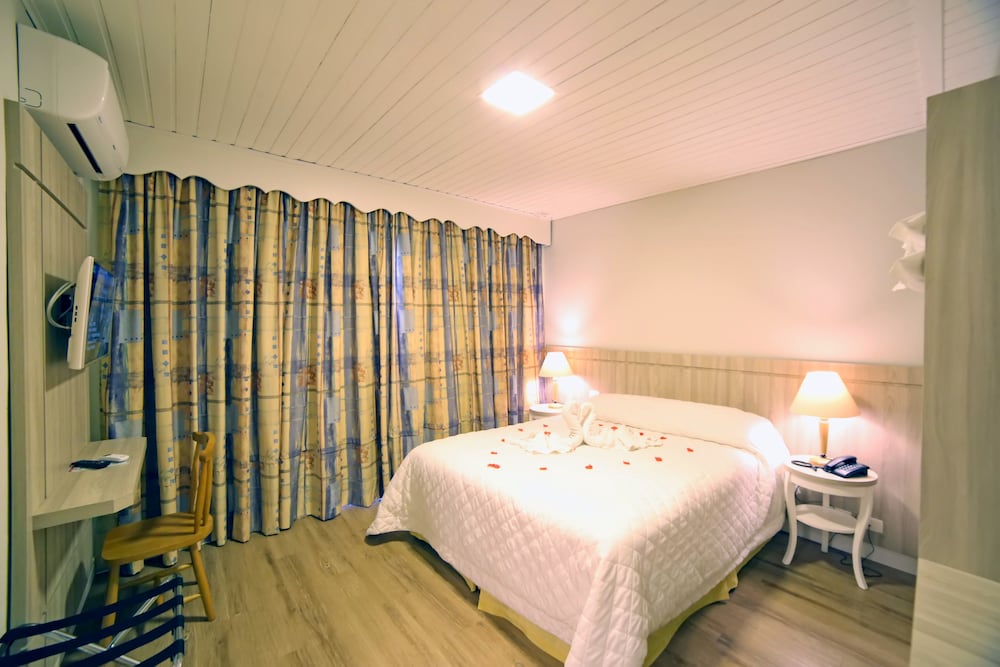 Standard Double or Twin Room photo 1
