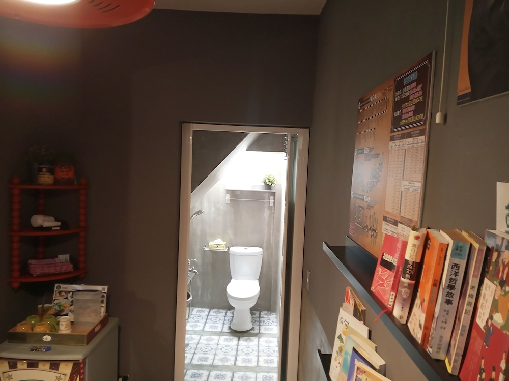 Standard Quadruple Room, Non Smoking (201) photo 2
