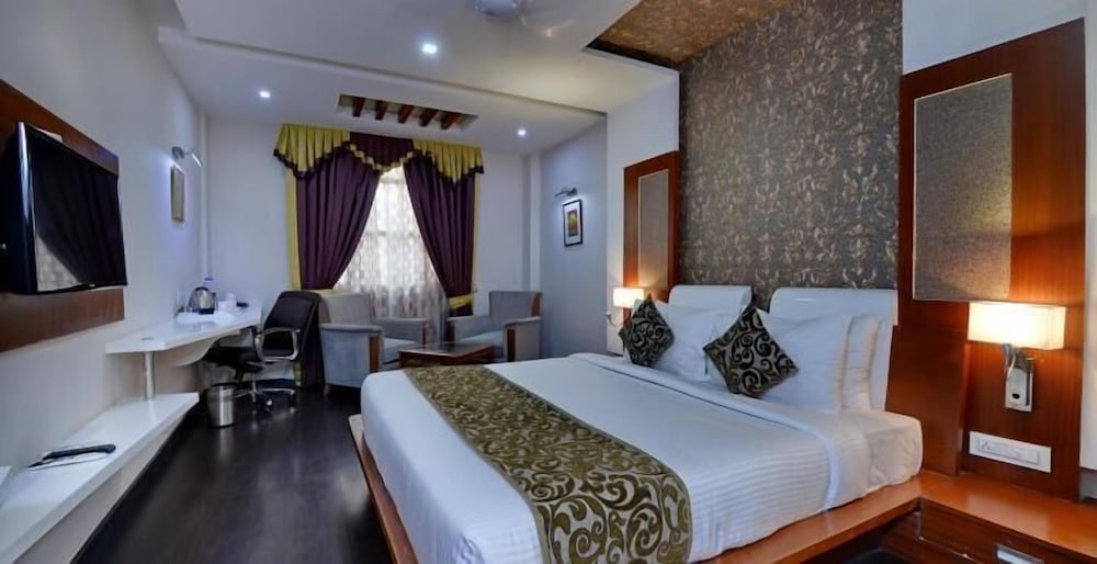 Luxury Double Room, 1 King Bed photo 1