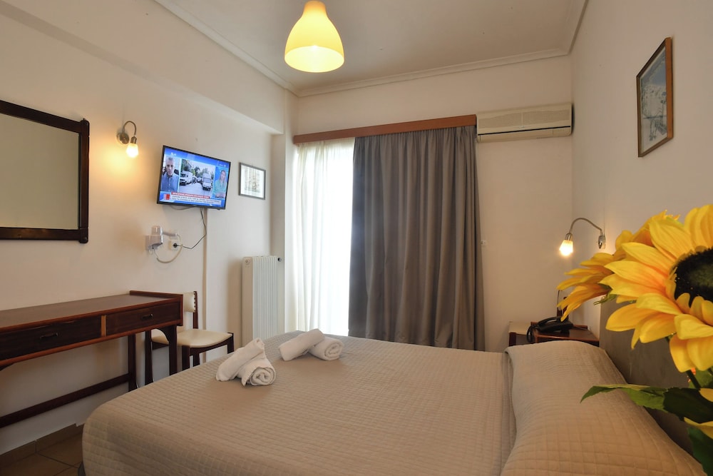 Single Room, Mountain View