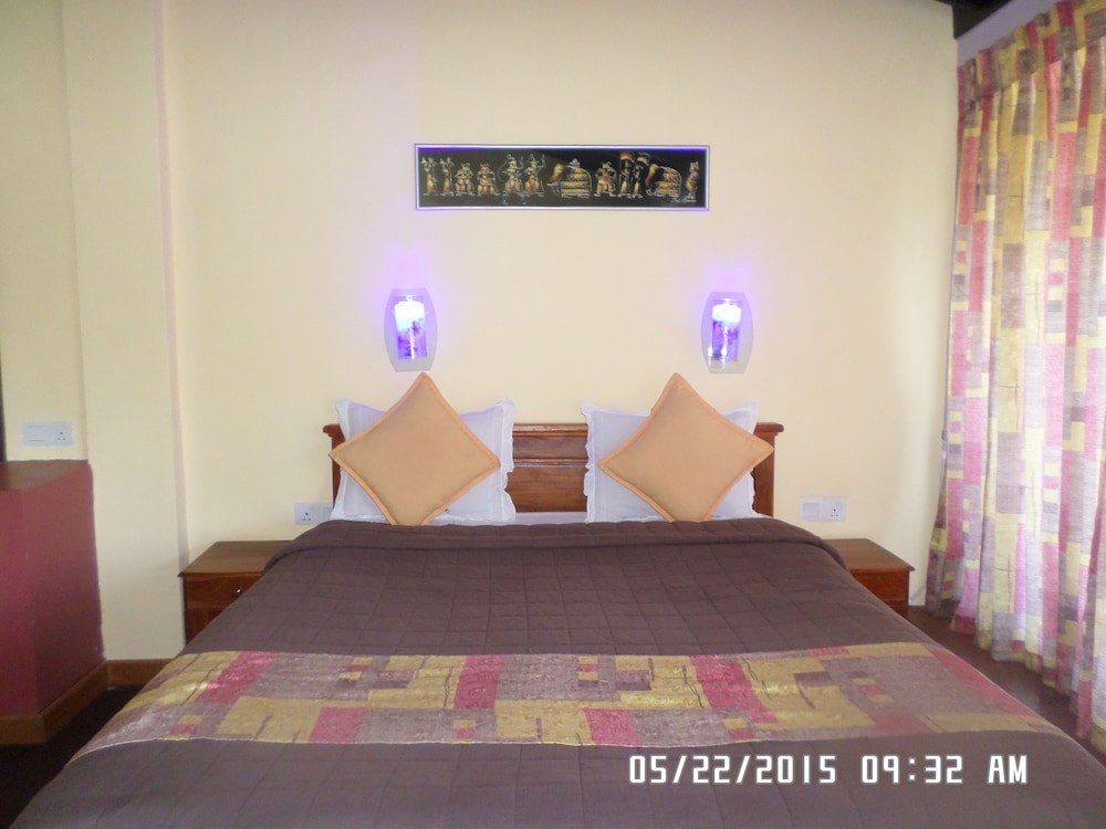 Standard Double Or Twin Room, 1 King Bed, Mountain View