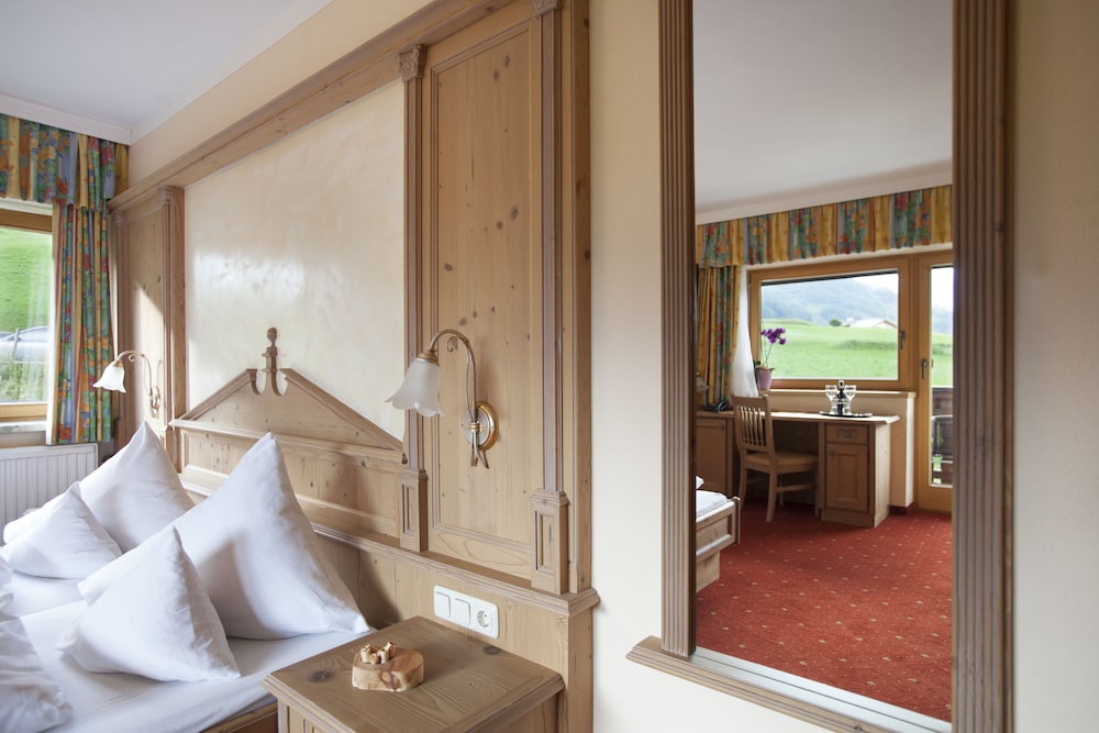 Classic Double Room - Photo 10