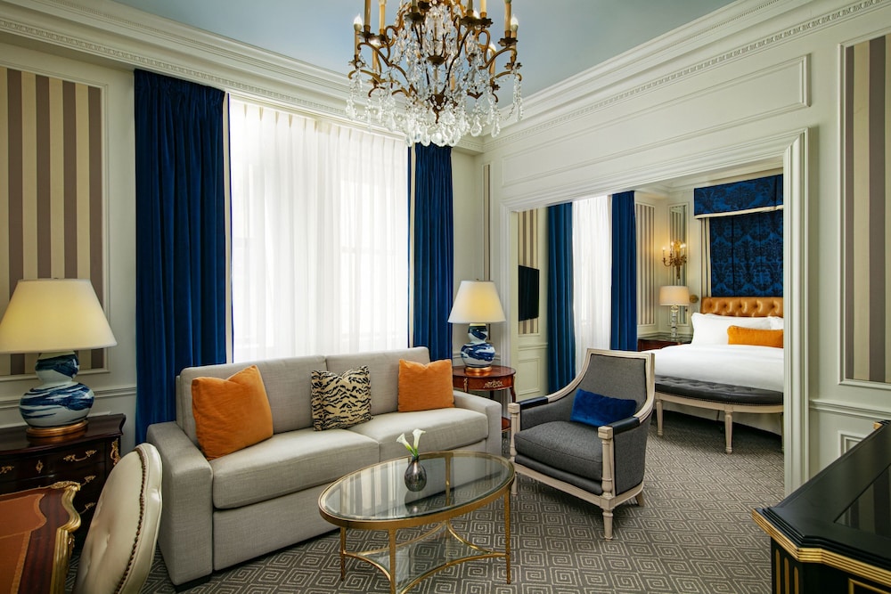 Studio, 1 King Bed (Butler Service Included)
