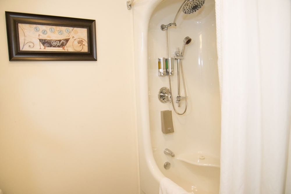 Executive Suite, 1 Queen Bed, Non Smoking - Photo 8