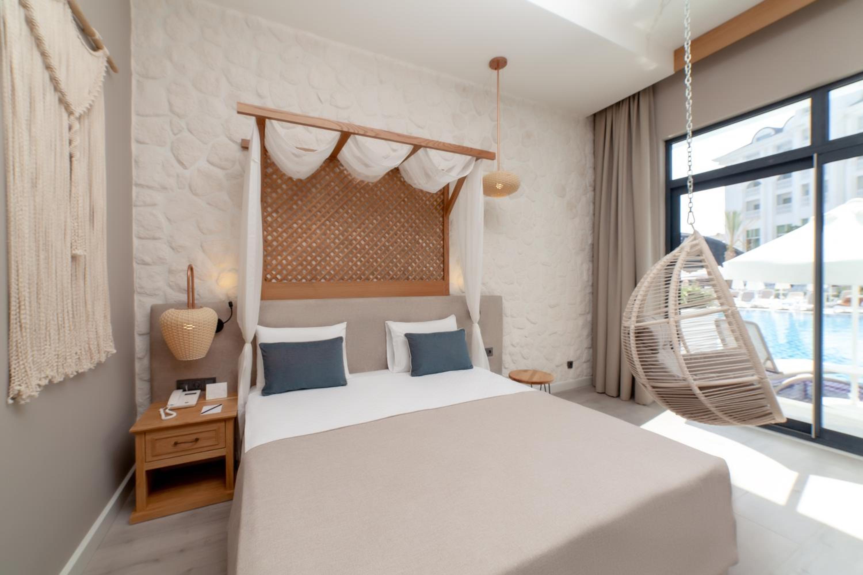 Double Room with Pool View