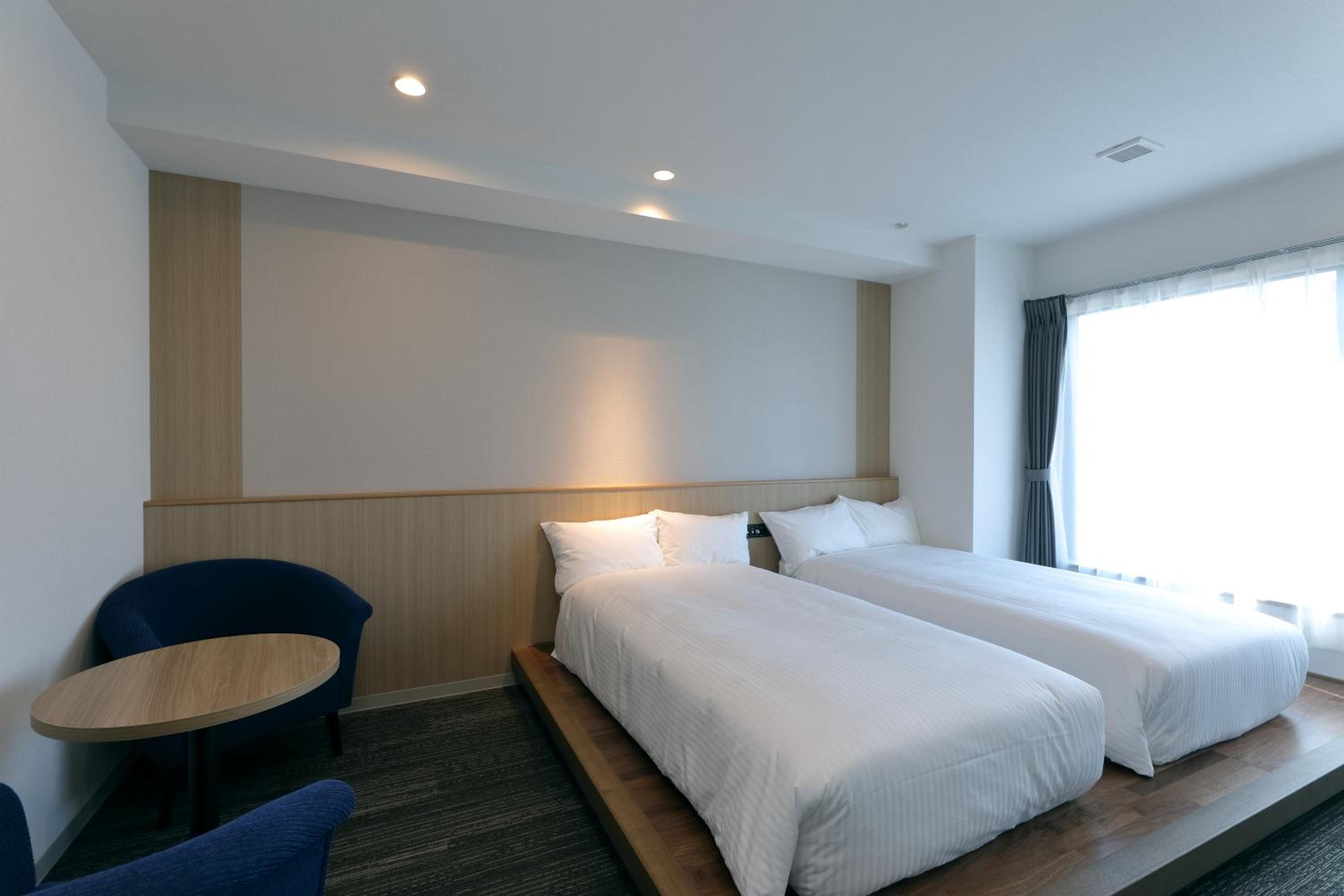 Large Twin Room