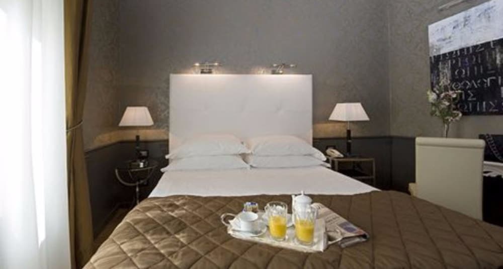 Double or Twin Room photo 1
