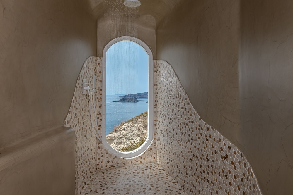 Athermi Cave Villa - Indoor Pool & Sunset View - Photo 2