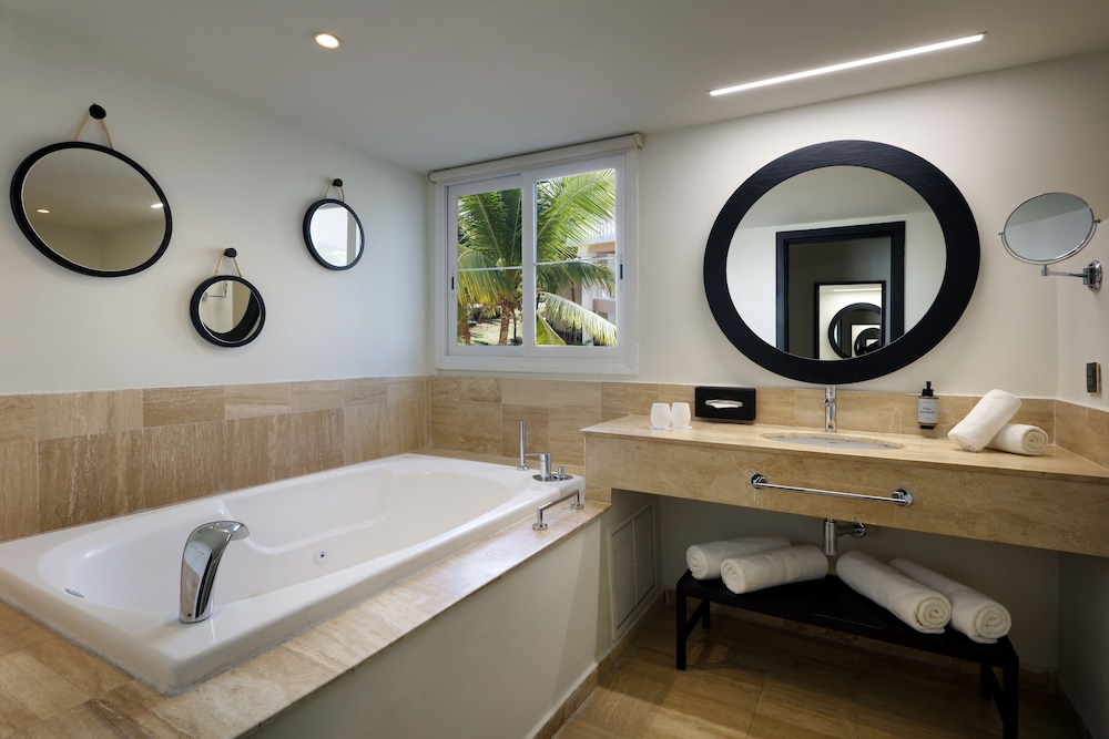 Junior Suite, Garden View
