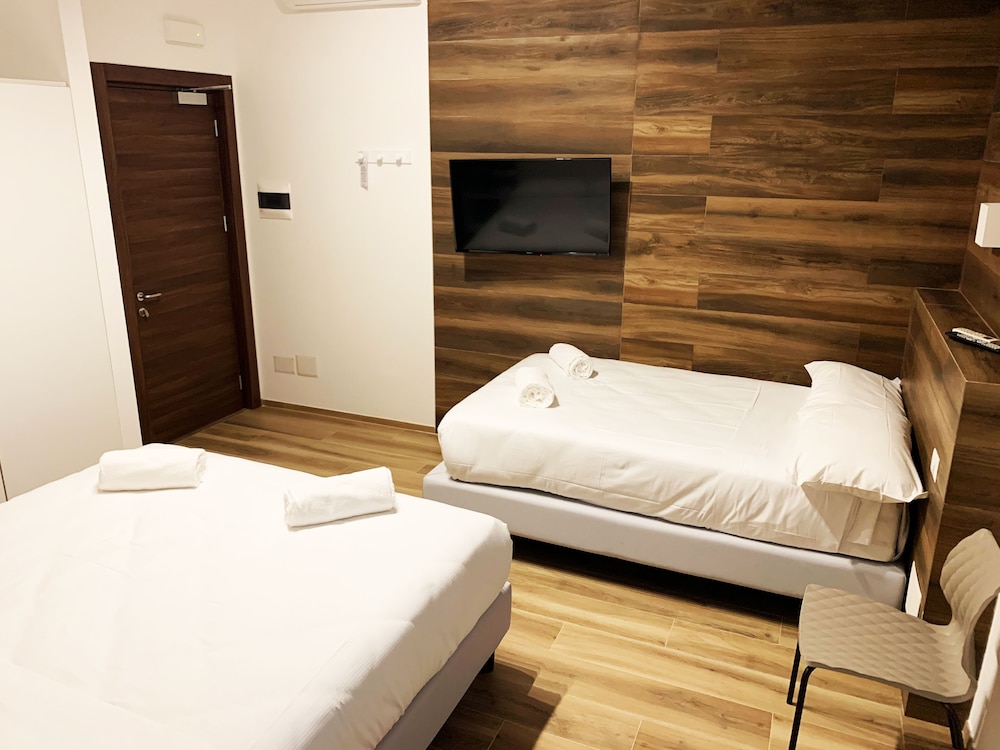 Quadruple Room photo 3