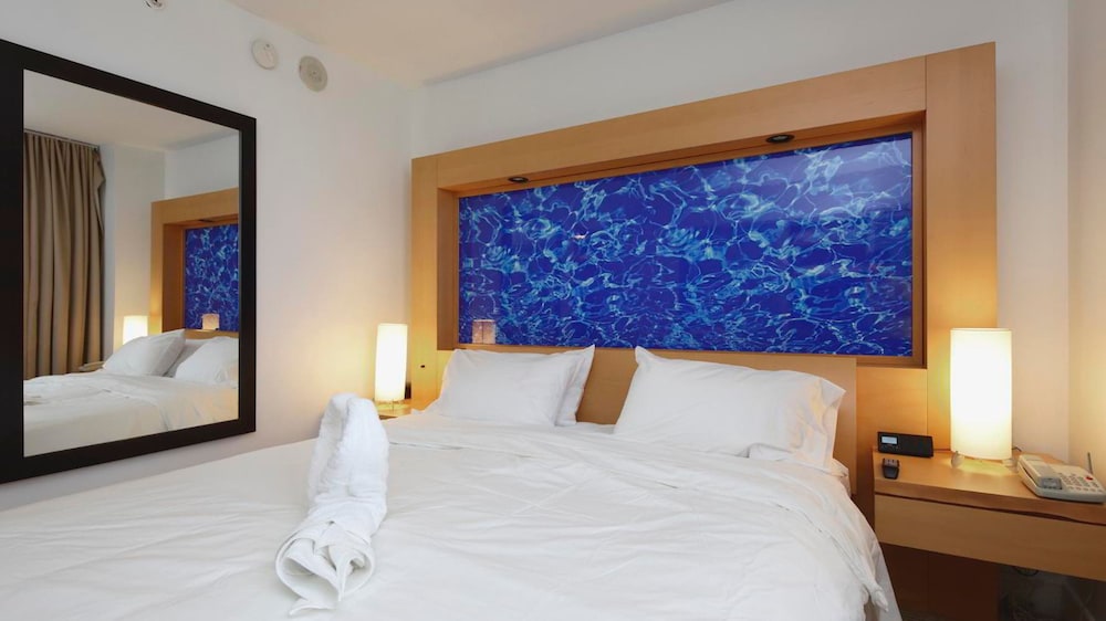 Luxury Condo, 1 Bedroom, Ocean View, Beachfront photo 1
