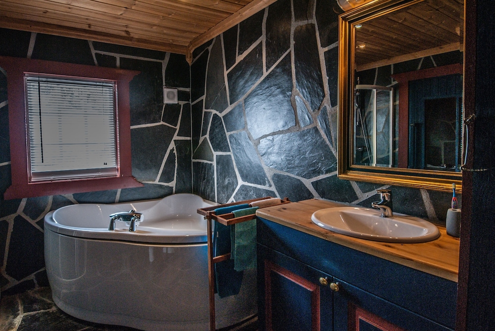 Cabin, 6 Bedrooms photo 2