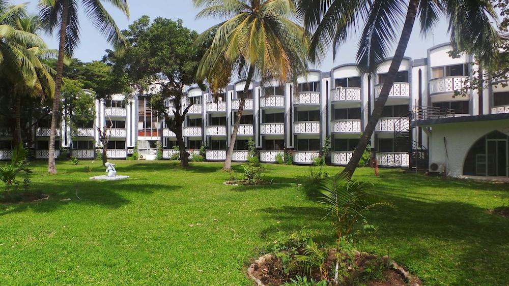 Junior Room, Garden View