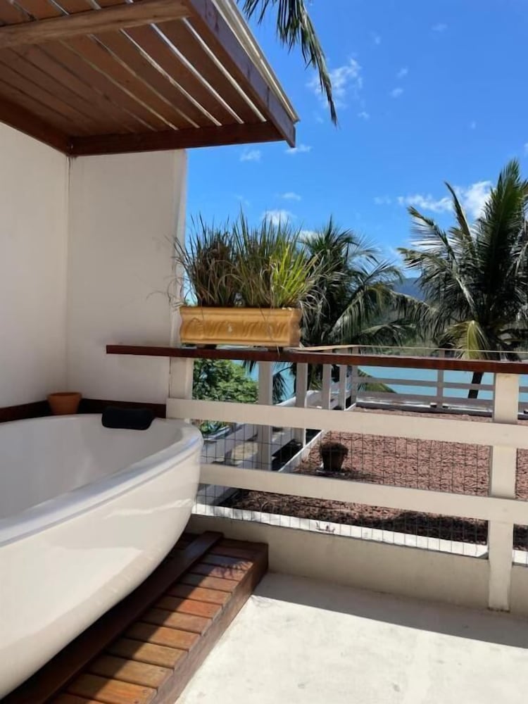 Deluxe Double Room, Ocean View photo 3