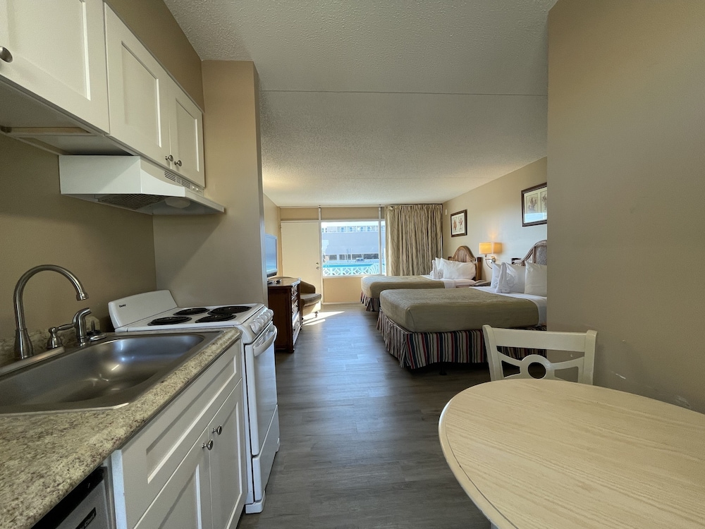 Standard Double Room, Kitchen, Resort View