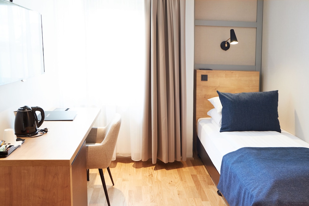 Single Room photo 2