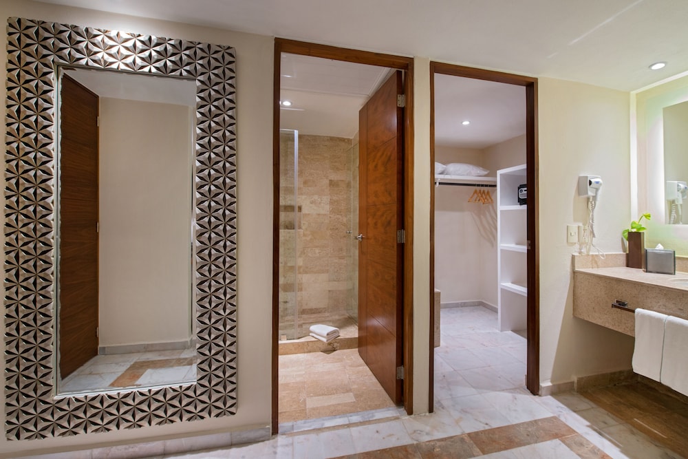 Family Suite - Photo 5