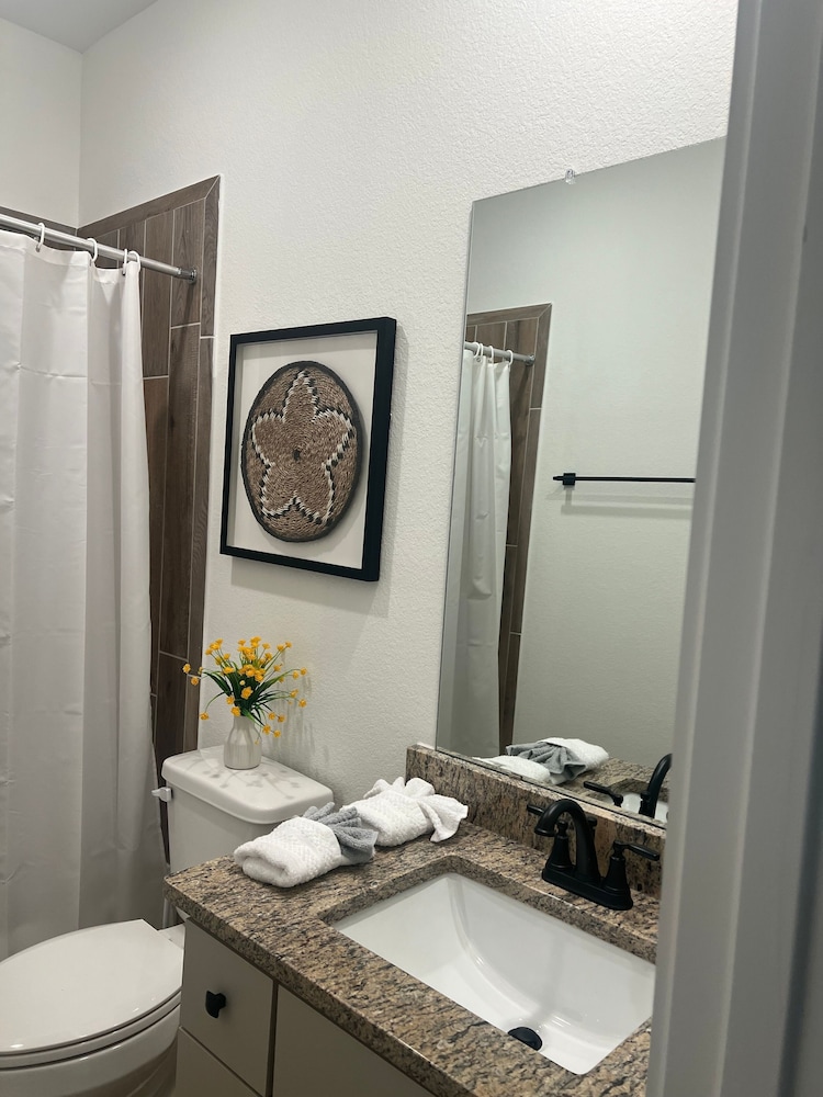 The Clement Chateau - Brand New Home, Billede 16