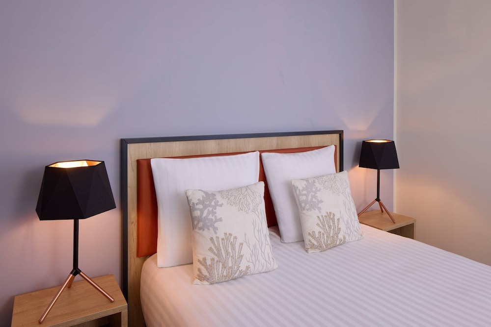 Standard Room, 1 Queen Bed, Non Smoking photo 1