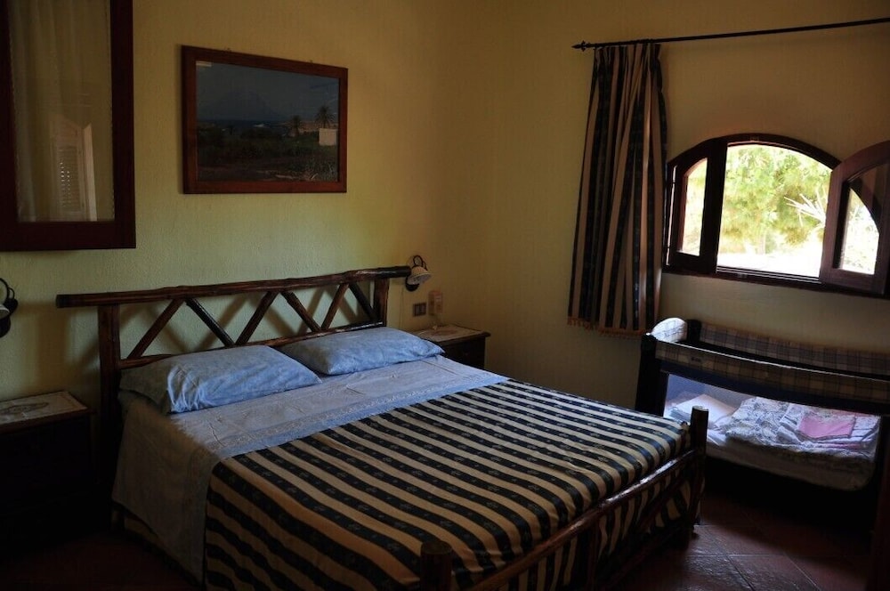 Apartment, 1 Bedroom, Patio, Partial Sea View