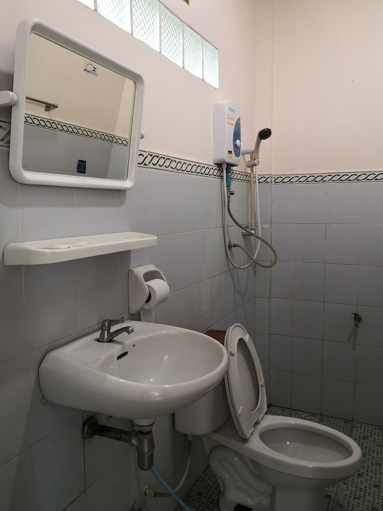 Standard Twin Room photo 2