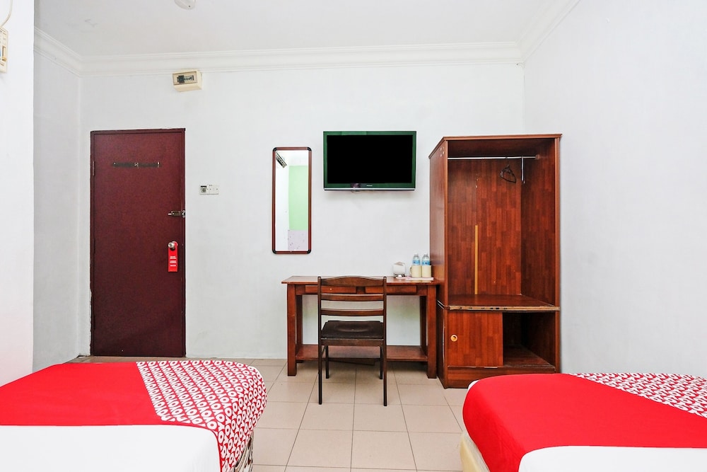 Deluxe Twin Room, 2 Twin Beds photo 2