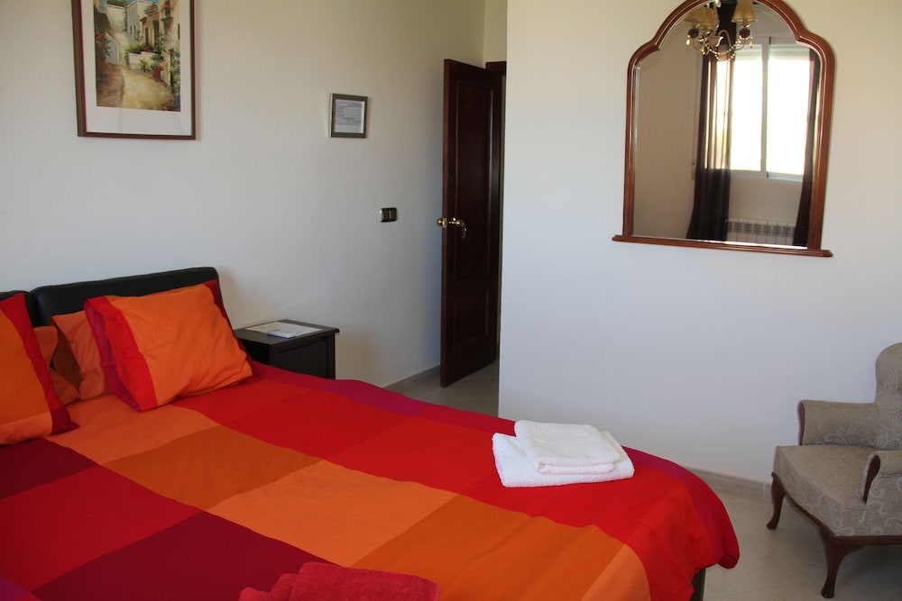 Basic Double Room, 1 Queen Bed, Non Smoking, Ensuite (Alpujarra)