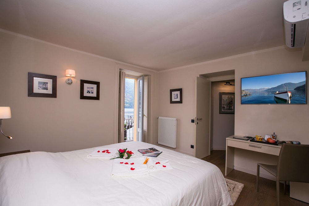 Family Apartment, 3 Bedrooms, Lakeside (Laglio Deluxe)