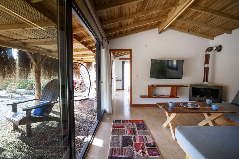 Elite Chalet, 2 Bedrooms, Non Smoking, Mountain View photo 2