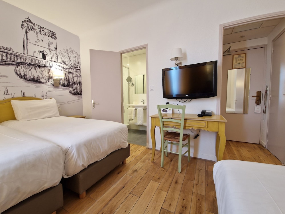 Standard Triple Room - Photo 2