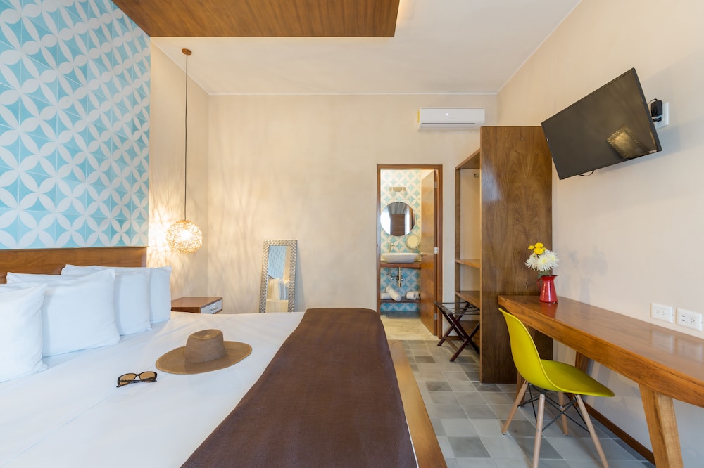 Luxury Suite photo 3