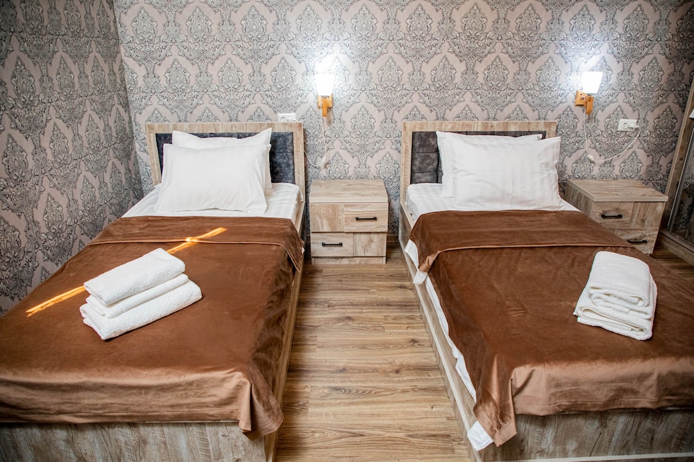 Basic Double Or Twin Room photo 2