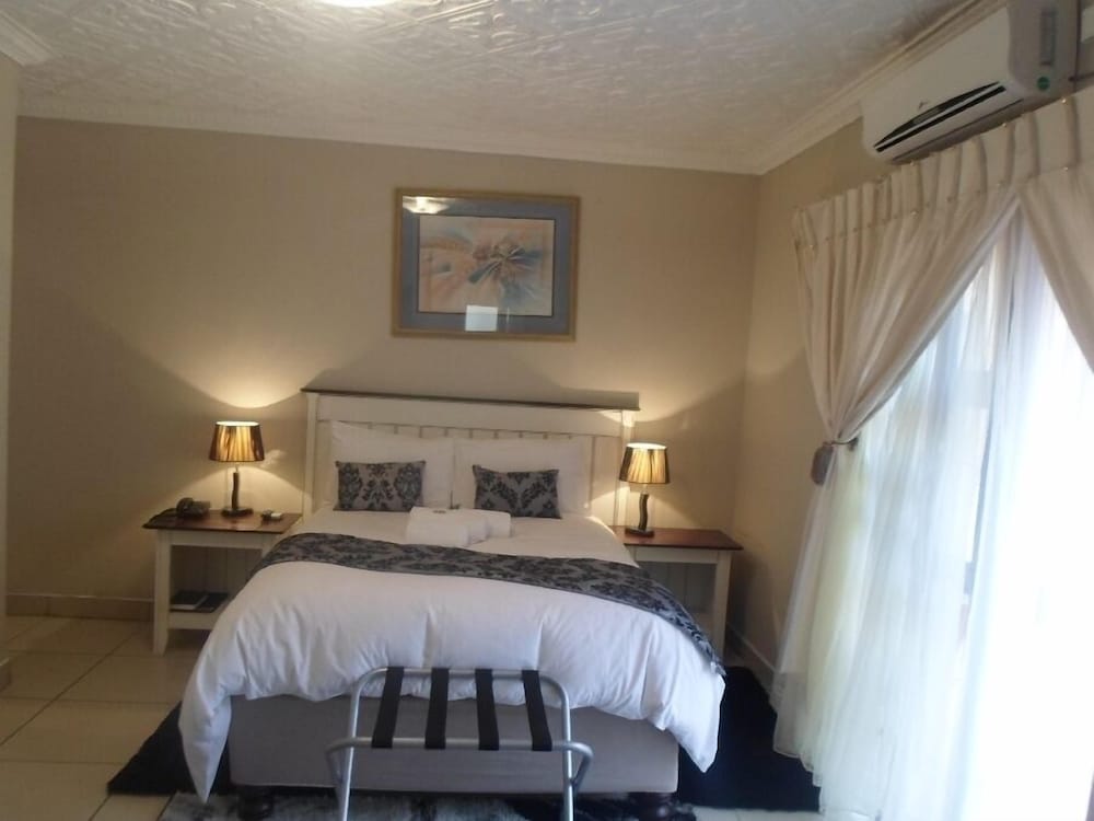 Comfort Room photo 2