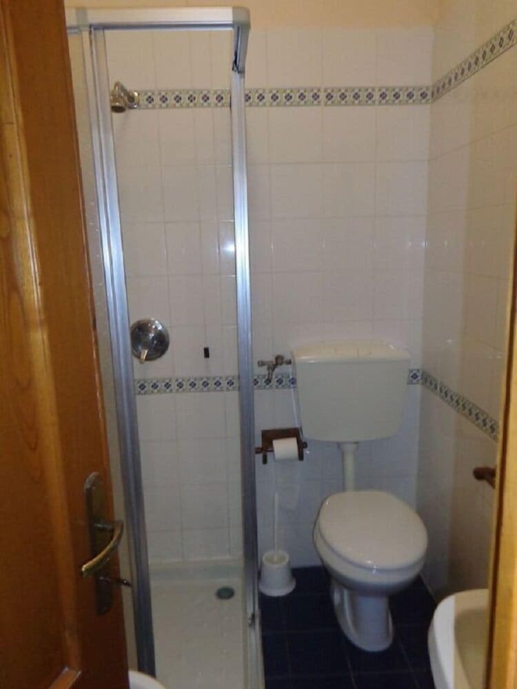Basic Triple Room, Garden View photo 3