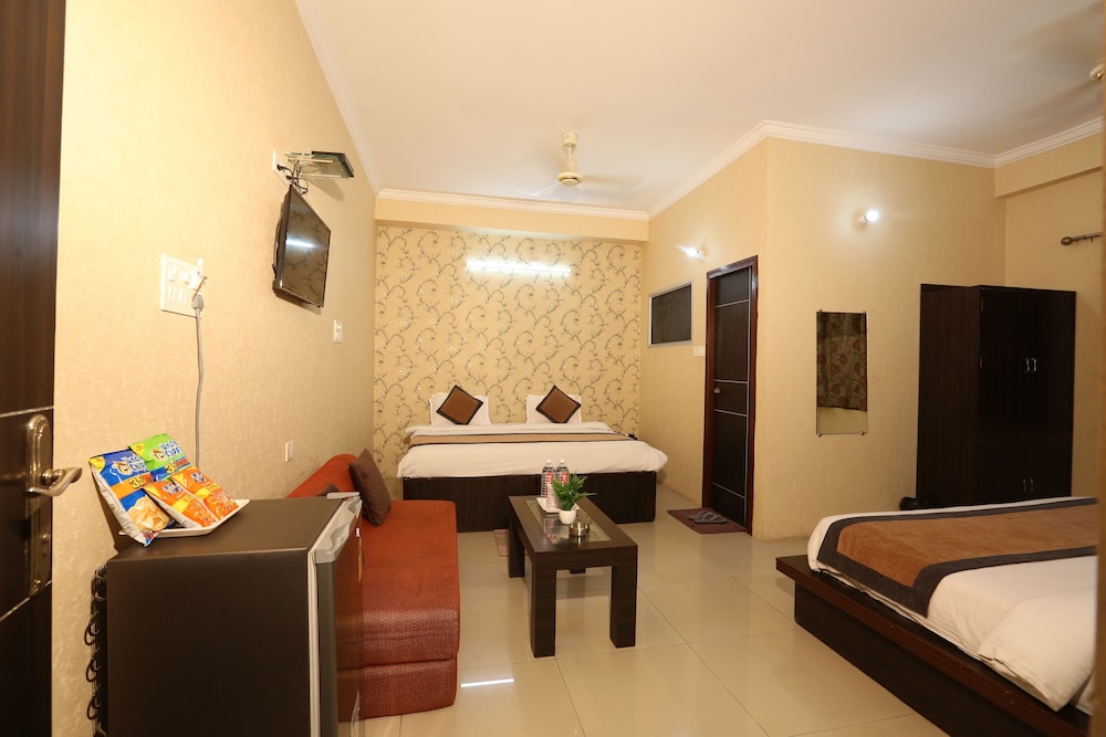 Family Quadruple Room, Multiple Beds, Private Bathroom, City View photo 2