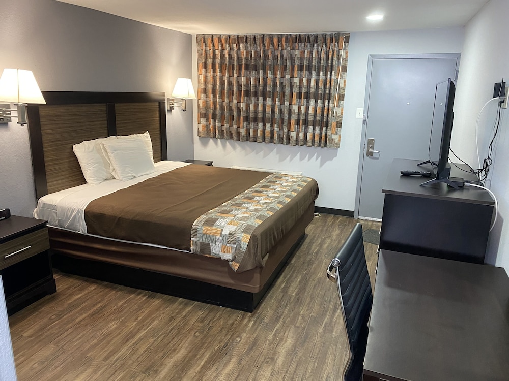 Business Room, 1 King Bed photo 3