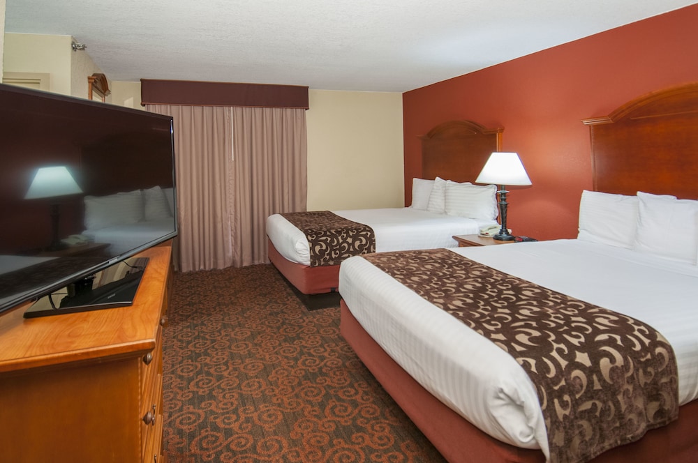Double Queen Suite photo 2