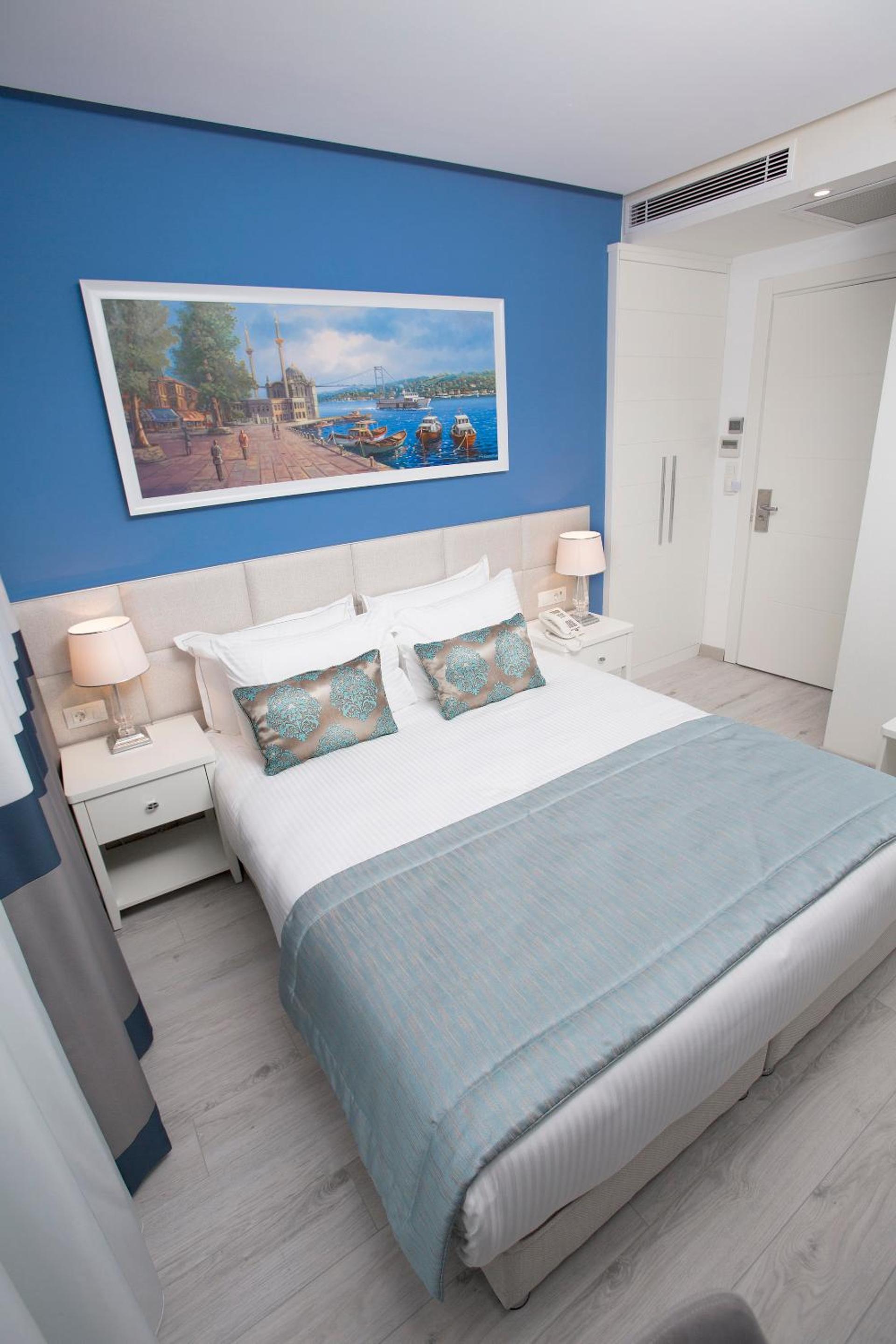 Standard Double Room photo 3