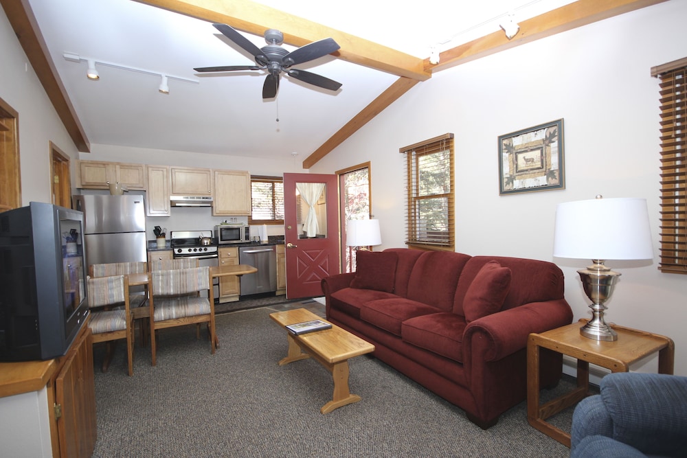 King One Bedroom Cabin