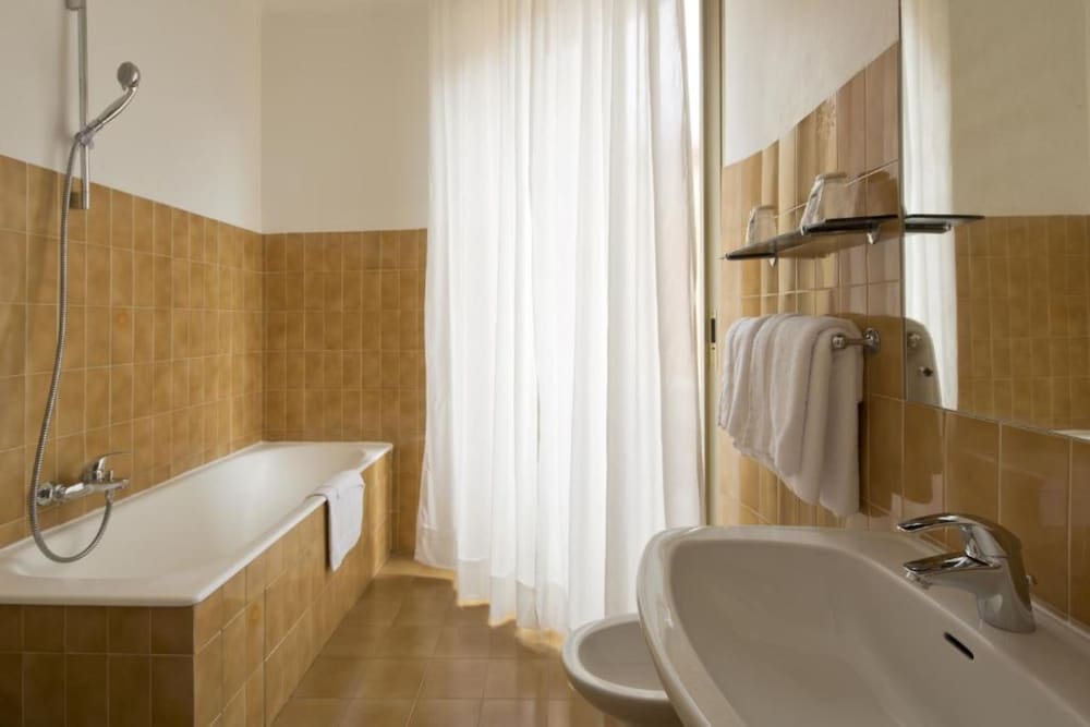 Single Room, City View photo 3