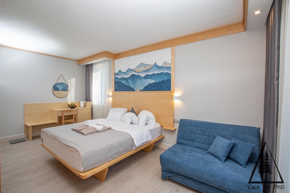 Junior Suite, Balcony (Marigold)