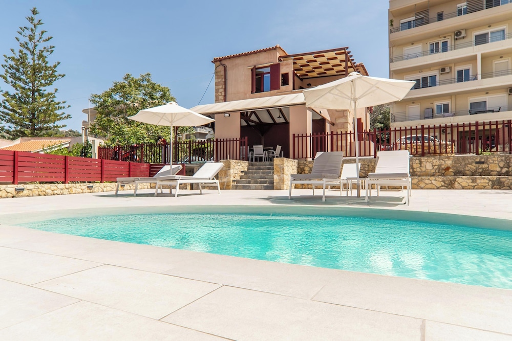 Villa, Mountain View