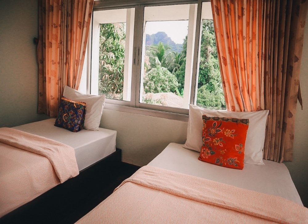 Standard Twin Room photo 2