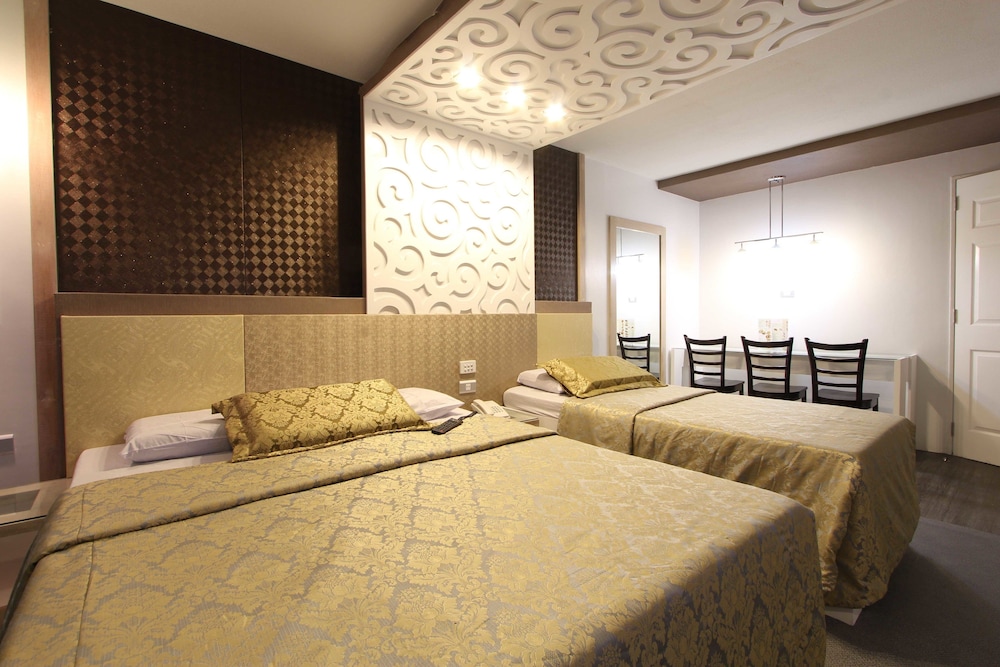 Euro suite two - Photo 5