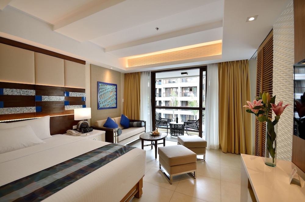 Suite with Plunge Pool (Breakfast for 2 only) photo 2