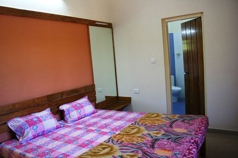 Standard Room, 1 Double Bed, Non Smoking, Garden View photo 3