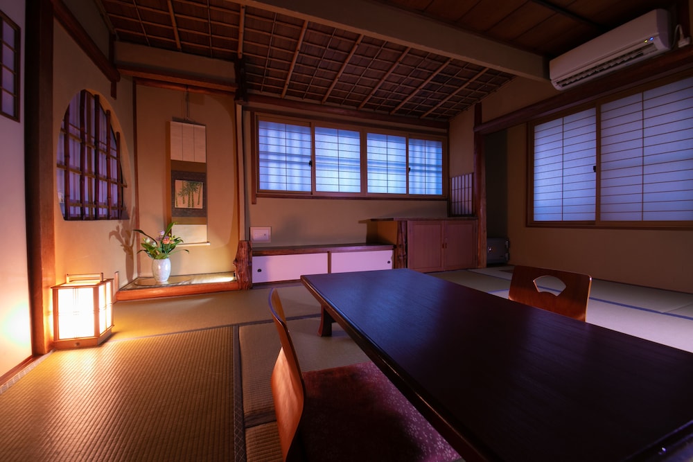 Japanese Style Room for 1-2 Guests, No private bathroom, Non Smoking photo 3