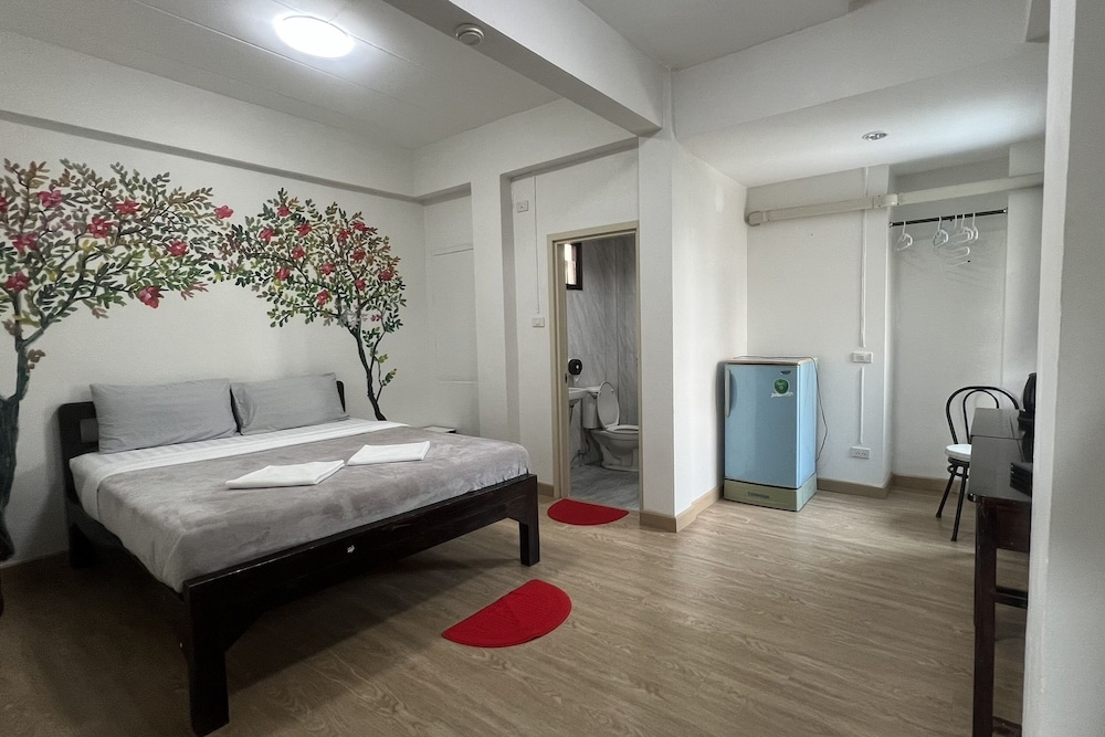 Standard Double Room - Photo 20
